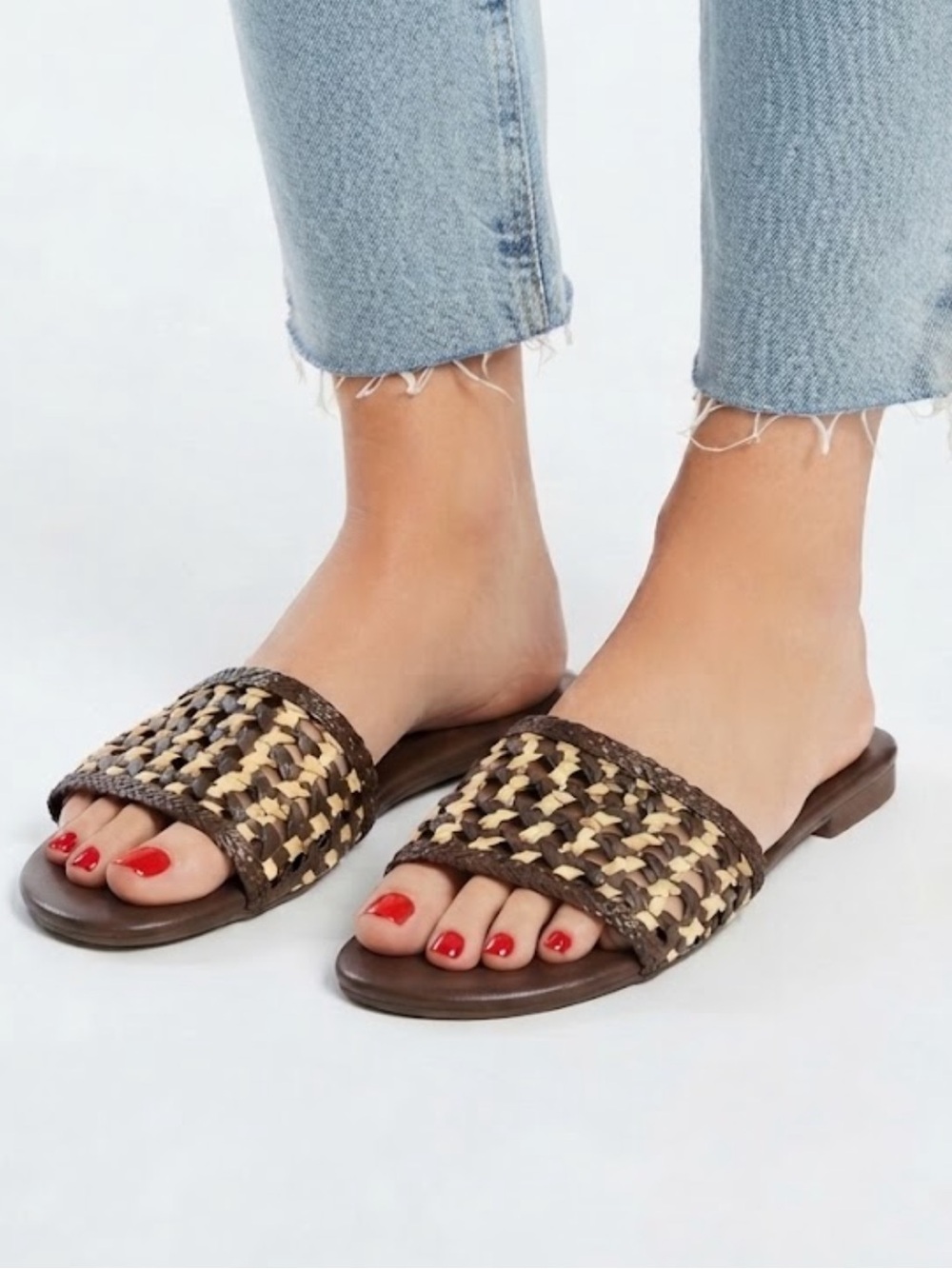 Steve Madden Brown and Tan Woven Slide Sandals size 7.5